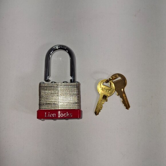 Lion Lock Keyed-Alike Padlock w/ 1.25" Shackle, 2 Keys Hardened Steel Case - Picture 4 of 16